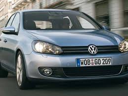 Soll der nachfolger wieder golf plus heißen oder doch auch schon vom namen her sportlicher wirken, das war die diskussion bei volkswagen. Der Neue Vw Golf Kommt Im Herbst 2008 Auto Motor At
