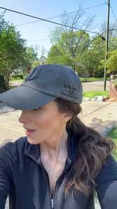 How to Make Pear Cider from Scratch!! You can make hard or sweet cider,  though the hard cider isn't very hard. The taste is out of this world! The  carbonation in the