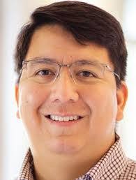 Elizabeth Castilleja's Instagram, Twitter & Facebook