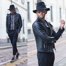 Découvrez un large choix de chapeaux sur notre boutique en ligne. Si Tu Peux Nu Australie Look Chapeau Homme Lespeillasses Com