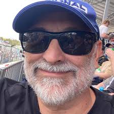 Thanks Oz! Loved catching up with family and friends, playing some shows,  launching my book and record, and having a bit of beach, coffee and wine  time. Till next time! 🇦🇺