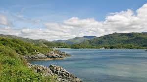 Zum beispiel loch lomond und loch ness, von dem einige sagen, dass dort das ungeheuer von loch ness lebt. Top 10 Wunderschone Schottische Lochs Urlaubstipps Schottland Urlaub Reisen