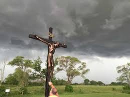 In this unlikely west suburban venue, they say, the virgin mary has appeared. Queen Of Heaven Cemetery Cross Hillside Il Miracle Of The Cross Youtube