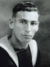 Lester Stringer's Instagram, Twitter & Facebook