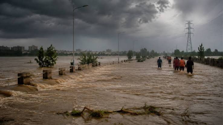 Monsoon 2026 Heavy Rains Bring Relief And Risk Across Pakistan
