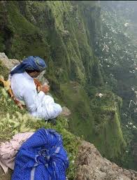 Pin By Ahlam Zaid On My Beloved Country Yemen اليمن Yemeni People Yemen Egypt Travel