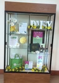 Daisy Display Case Sentara Rmh Medical Center Award