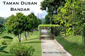 Nikmati liburan anda di sunway lagoon atau mendaki ke bukit kapur: Taman Dusun Bandar Jalan Bellamy Kuala Lumpur