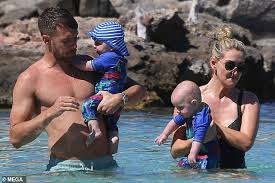 Aaron ramsey and colleen rowland have been together for more than 14 years, as they knew each other from their childhood. Aaron Ramsey Is Joined By Childhood Sweetheart Colleen Rowland As They Take Their Twins For A Dip Daily Mail Online