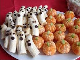 Feeling Festive This Halloween Season Check Out These 35 Ideas For Diy Halloween Decorations Nourriture Halloween Idee Repas Halloween Repas Halloween Facile