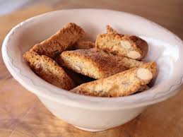 100 gr zucchero di canna. Tuscan Specialties Cantucci Biscotti And Vin Santo