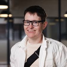 Sam Muench's Instagram, Twitter & Facebook