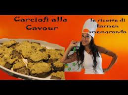 Dopo aver tagliato una buona parte del gambo si tolgono le foglie esterne che sono più dure. Carciofi Alla Cavour Youtube