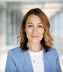 Melanie Bamberg's Instagram, Twitter & Facebook