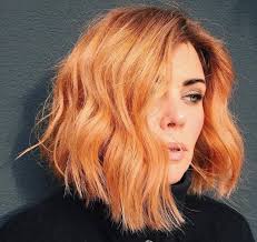 Il ramato chiaro valorizza perfettamente i suoi occhi chiari e il suo incarnato. Capelli Rossi Tutte Le Sfumature E Tipi Di Rosso Per L Inverno 2019