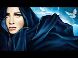 Gloria Holy's Instagram, Twitter & Facebook