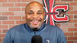 Mark Holst Shifts from MMA Back to Muay Thai for Friday's Lion Fight Main  Event