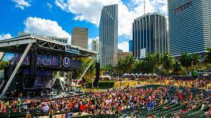 Bifacial solar panels allow for solar energy to be harnessed on both sides of the panels. Bayfront Park Amphitheater Information Fpl Solar Amphitheater Miami Florida