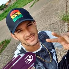 Caso Robinson Lino: Um homem em situação de rua,que esta procurando  familiares na cidade de Assis está chamando a atenção por sua semelhança  com Robinson Lino, morador de Matão que desapareceu em