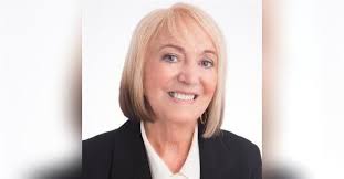 Anna Carylon Fox Hinds J.D. Obituary