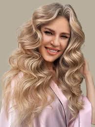 Tracey Adcock's Instagram, Twitter & Facebook