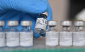 Вакцина bnt162b2, розроблена разом компаніями pfizer та biontech діє за методом матричної рнк (mrna), стимулюючи людський організм спонтанно виробляти антитіла проти вірусу. Pfizer Ocenila Vozmozhnost Otdelnoj Postavki Vakciny V Rossiyu Obshestvo Rbk