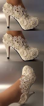Shoes Wedding Winter 30 Best Outfits Hochzeitskleider Damenmode De Bridal Dress Shoes Weddin In 2020 Elegant Wedding Shoes Pearl Wedding Shoes Wedding Shoes Pumps