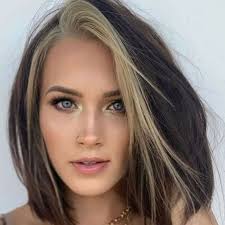 19 estilos de Money piece, la ultimo en color 19 tendencias de como darle  luz al contorno del cabello de tu cliente 19 diseños de color . . . . . .  #tendenciasdecolor #moneypiece #mechasbalayage