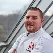 Meet Ryan Pascullo, Executive Sous Chef with @metdining! ⁠ ⁠ The highlight  of @ryanpascullo's career so far was “being part of the re-opening team of  Union Square Cafe and receiving a 3-star