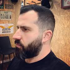 This isn't the first time I've cut my own hair & beard but it's the first  time I've documented it. It's bloody hard to get right💈🔪✂️ @ Gisborne,  Victoria