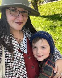 Courtney Manning (@country_bumpkin_courtney) • Instagram photos and videos