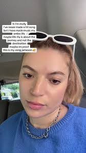 Molly Moser's Instagram, Twitter & Facebook