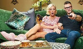 Episode 1 a rolling cast of famous faces, some of britain's best loved personalities, turn their hand to being the country's most opinionated viewers, sharing their opinions on what they have been watching during the week. Aql6x9n9i6ermm