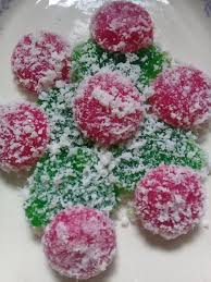 Kami berikan anda resepi kuih sagu mata ikan untuk anda cuba buat sendiri di rumah. Cara Buat Kuih Sagu Kukus Guna Acuan Lompang