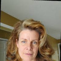 Karen Bott's Instagram, Twitter & Facebook