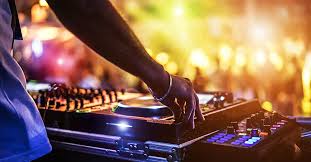 You might know him to become a global superstar before his 18th birthday. Best Dj Equipment For Beginners