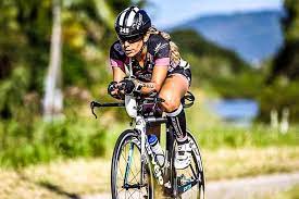 Há também triatlos de aventura ou off road, que consistem de natação, ciclismo de montanha e corrida em trilha e o triatlo rápido, que consiste em provas mais curtas, totalizando menos de 20 minutos. Triatlo Jaraguaense Inspira Mulheres No Esporte Com Campanha Viral No Instagram Agencia De Noticias Avante