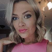 Cindy Vanhoose's Instagram, Twitter & Facebook