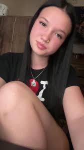 Anita Patton's Instagram, Twitter & Facebook