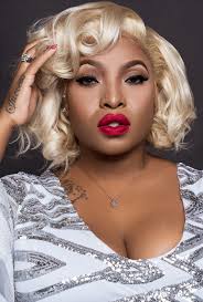 Claudia Etienne's Instagram, Twitter & Facebook