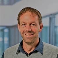 100+ "Traut" profiles