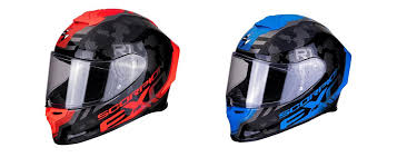 Incredibile, quartararo ha visto aprirsi la sua tuta, a volare via è stato l'airbag frontale. Scorpion Exo R1 Air Der Helm Fur Schnelle Fahrer