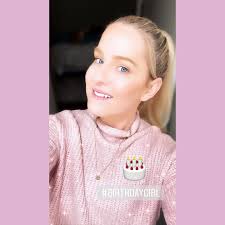 Clair Farley (@clairjoyfarley) • Instagram photos and videos