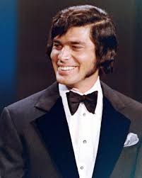 Engelbert Humperdinck Photo | Art.com