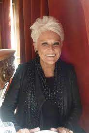 Modern Look Short Hairstyles For Older Women With Thin Hair Older Women Hairstyles Short Grey Hair Thick Hair Styles