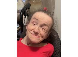 Marilyn Zeller's Instagram, Twitter & Facebook