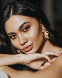 Ariel Tatum's Instagram, Twitter & Facebook