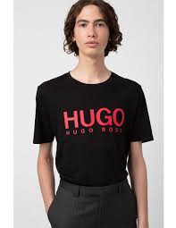 Playeras personalizadas con tu logo o diseño, desde 1 pieza, sin limite de colores y entrega de 2 a 5 días hábiles.precio de mayoreo. Playera Hugo Con Logo De Punto Sencillo De Algodon En Liverpool