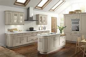 2 x 600 highline base 3 x 1000 highline base 1 x 600 3 drawer pack 2 x 1000 corner base with 400 door 1 x 800 highline base 1 x 600 under oven 4 x 500 wall unit 3 x laminate worktop 19 x handles (price includes soft close hinges and drawer runners, but exclude panels and trims) Image Result For Mussel Coloured Kitchen Doors Kitchen Design Kitchen Fittings Grey Kitchen Designs
