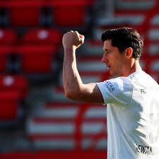 Zudem kann man einsehen, in welchem spiel es den strafstoß gab, wann der schiedsrichter auf den punkt zeigte und wer der. Nur Noch 14 Tore Bis Gerd Muller Fussball